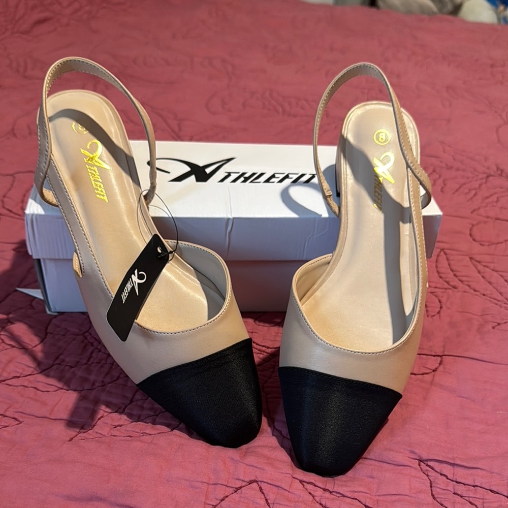 Women's Size 8 Beige with Black Pointed Toe Slingback Shoes